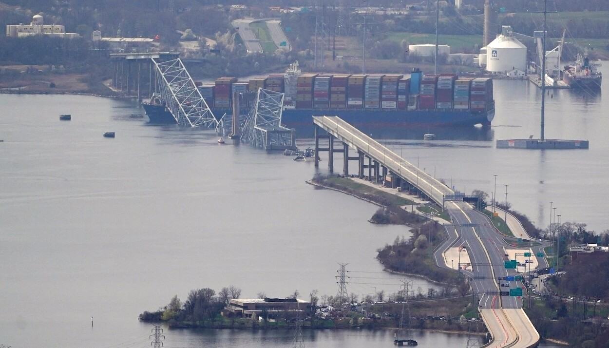 México busca a desaparecidos tras colapso en Baltimore