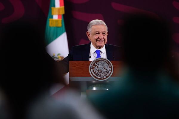 López Obrador llama a proteger a candidatos