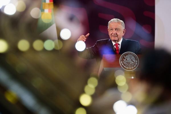 AMLO compra hospitales concesionados a privados