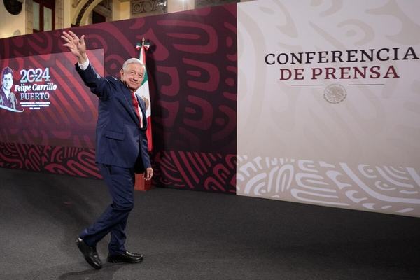 AMLO se retira pero no se va