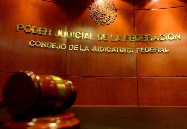 Jueza ordena a AMLO eliminar decreto de reforma judicial