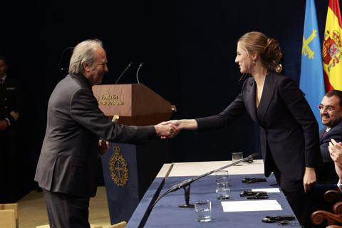 Serrat dedica Premio Princesa de Asturias a la democracia