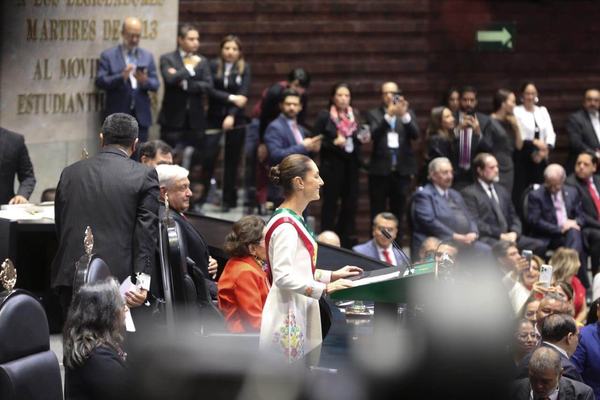 Claudia Sheinbaum asume la Presidencia: "Llegamos todas"