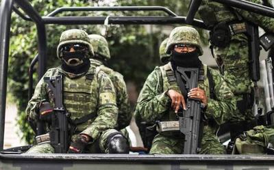 Sedena denuncia a militares que mataron a migrantes