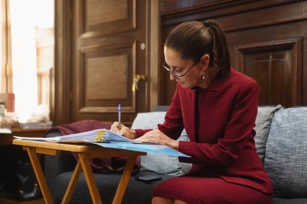 Sheinbaum propone nuevas secretarías y cambios estructurales
