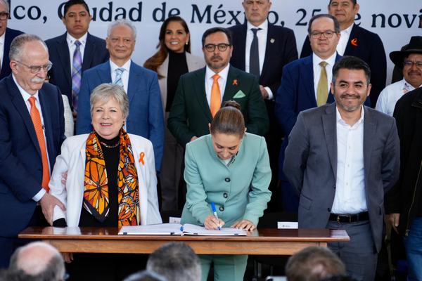 Firman Acuerdo Nacional por el Derecho Humano al Agua