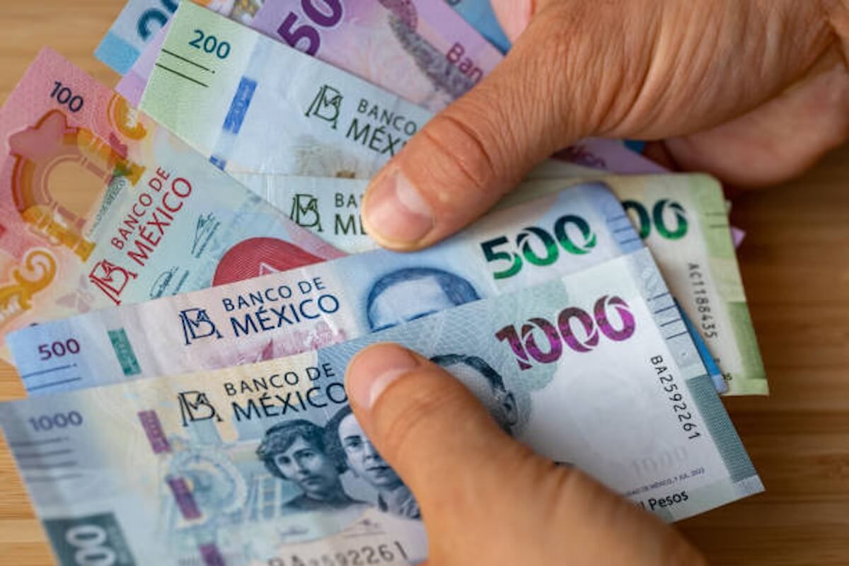 Recaudación récord en 2024: SAT alcanza los 4.9 billones de pesos