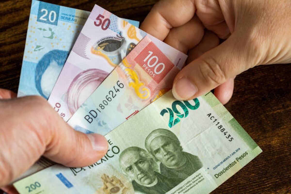 Tregua arancelaria favorece al peso mexicano