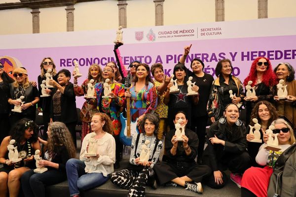 Rockeras reciben reconocimiento en festival Tiempo Mujeres