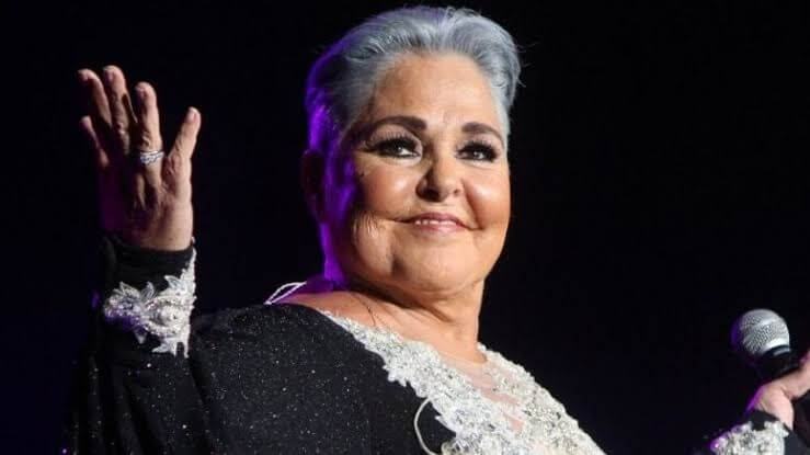 Lupita D’Alessio; gratis en el zócalo el Día de las Madres