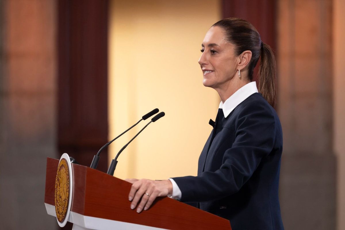 España debe considerar pedir perdón a México: Sheinbaum