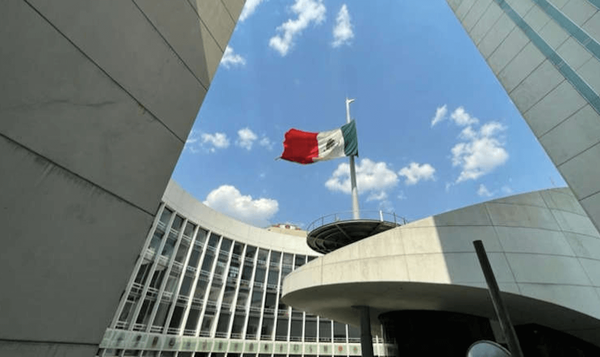 Sheinbaum propone elección directa de plurinominales y mantiene autonomía del INE