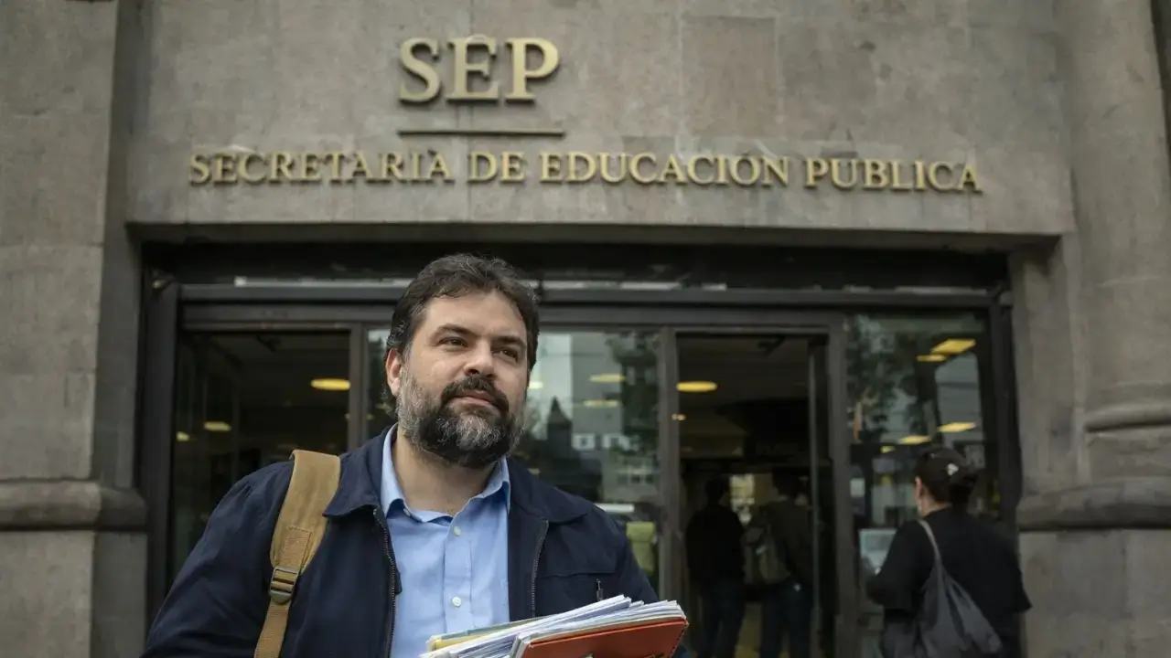 Más allá de Marx: instituciones, legado y futuro de la educación pública