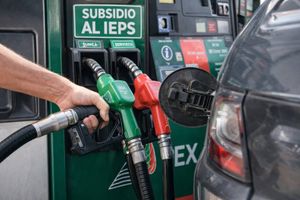 Hacienda reactiva subsidio al IEPS en gasolinas y diésel